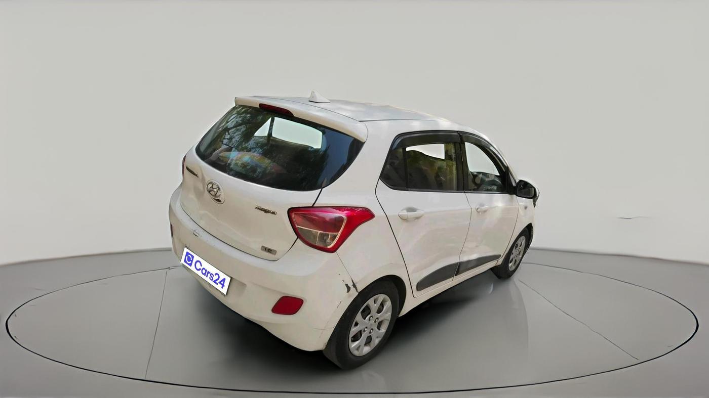 2016 Hyundai Grand i10 MAGNA 1.2 KAPPA VTVT, Petrol, Manual, 1,44,700 km, exterior