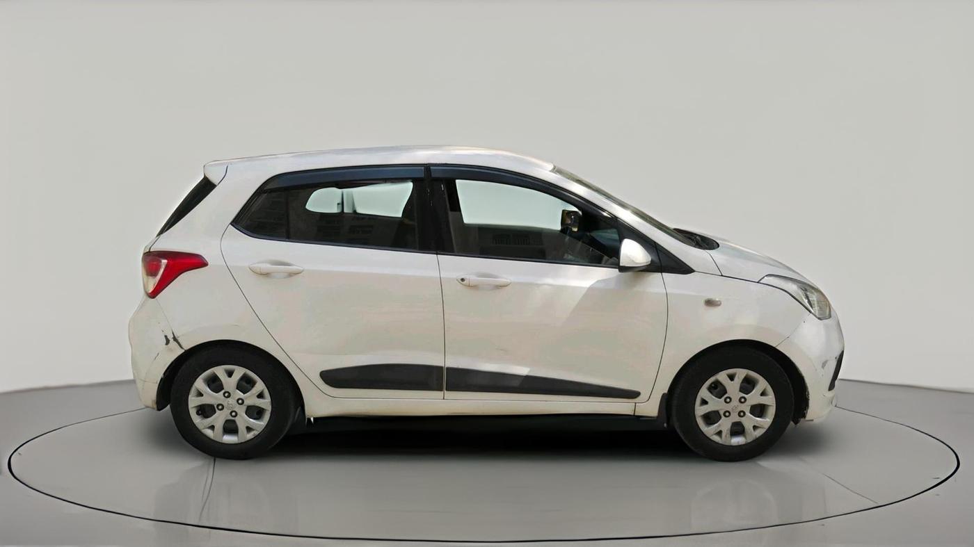 2016 Hyundai Grand i10 MAGNA 1.2 KAPPA VTVT, Petrol, Manual, 1,44,700 km, exterior