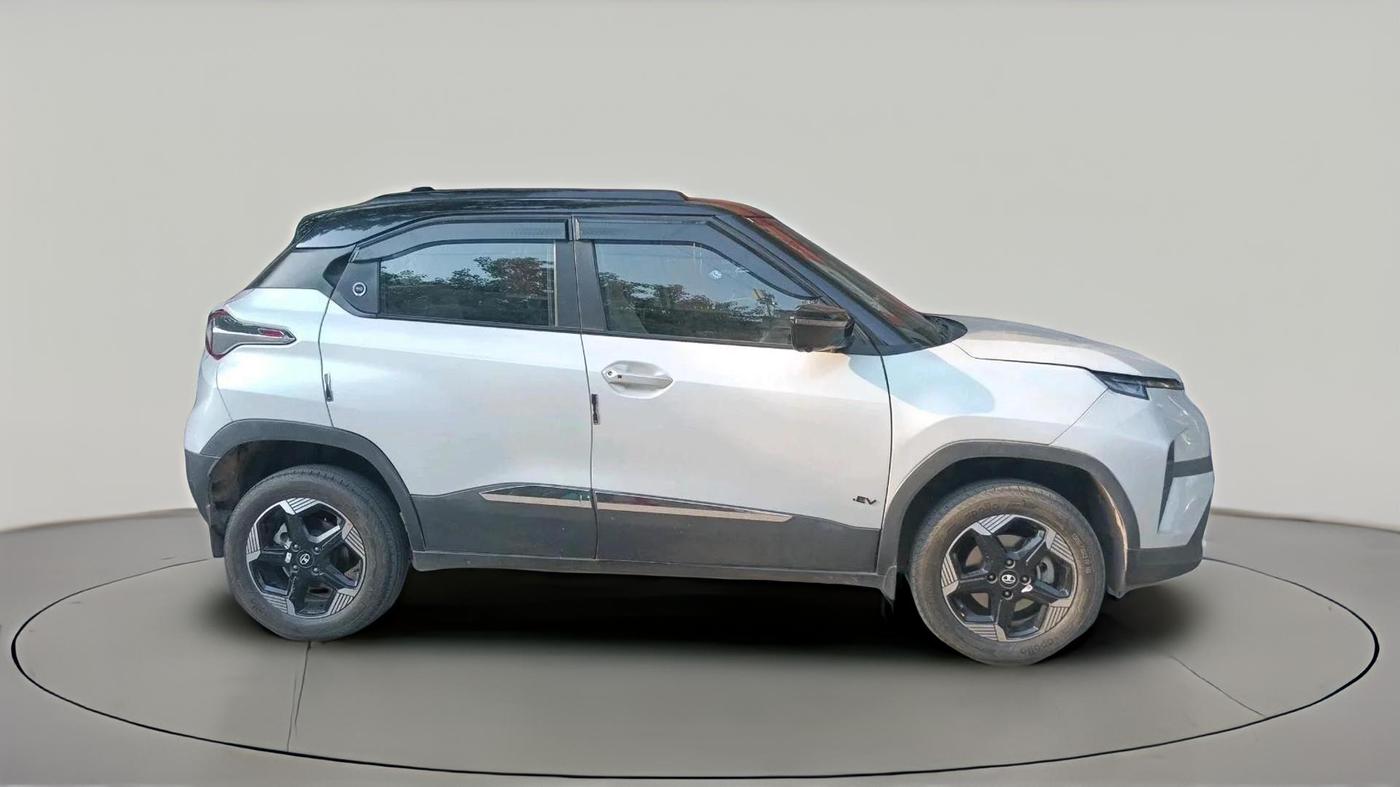 2024 Tata PUNCH EV EMPOWERED PLUS S LONG RANGE 3.3, Electric, Automatic, 40,085 km, exterior