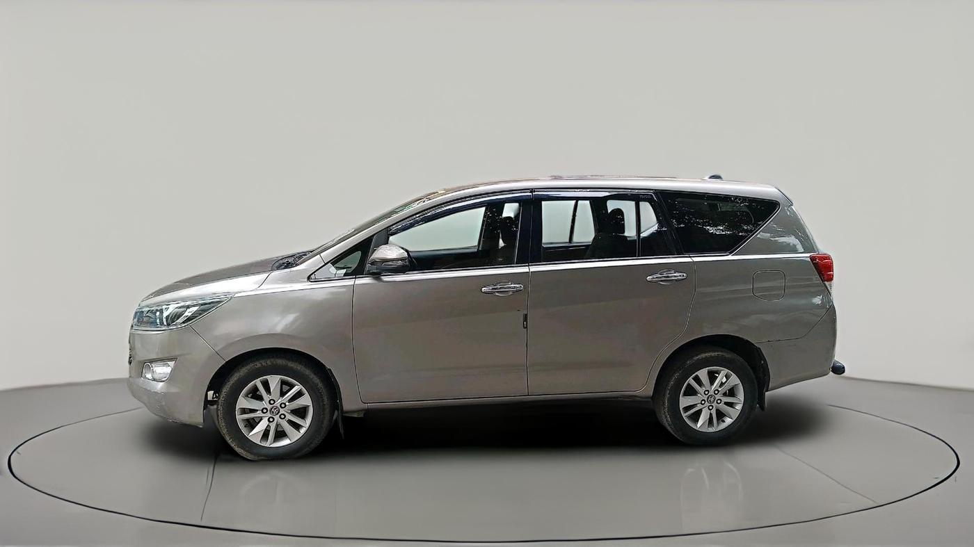 2018 Toyota Innova Crysta 2.4 VX 7 STR, Diesel, Manual, 3,35,585 km, exterior