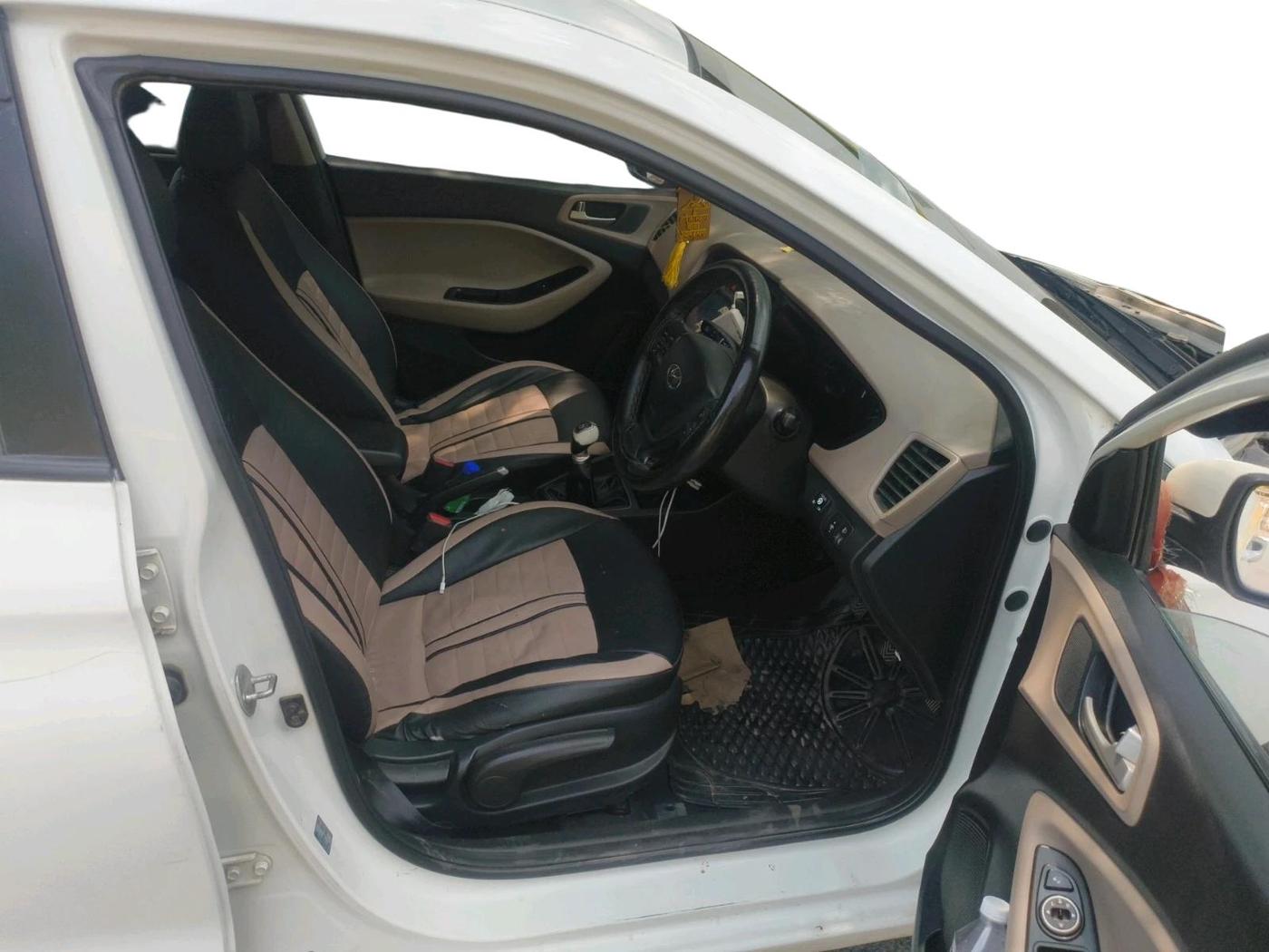 2015 Hyundai Elite i20 ASTA 1.2, CNG, Manual, 94,489 km, interior