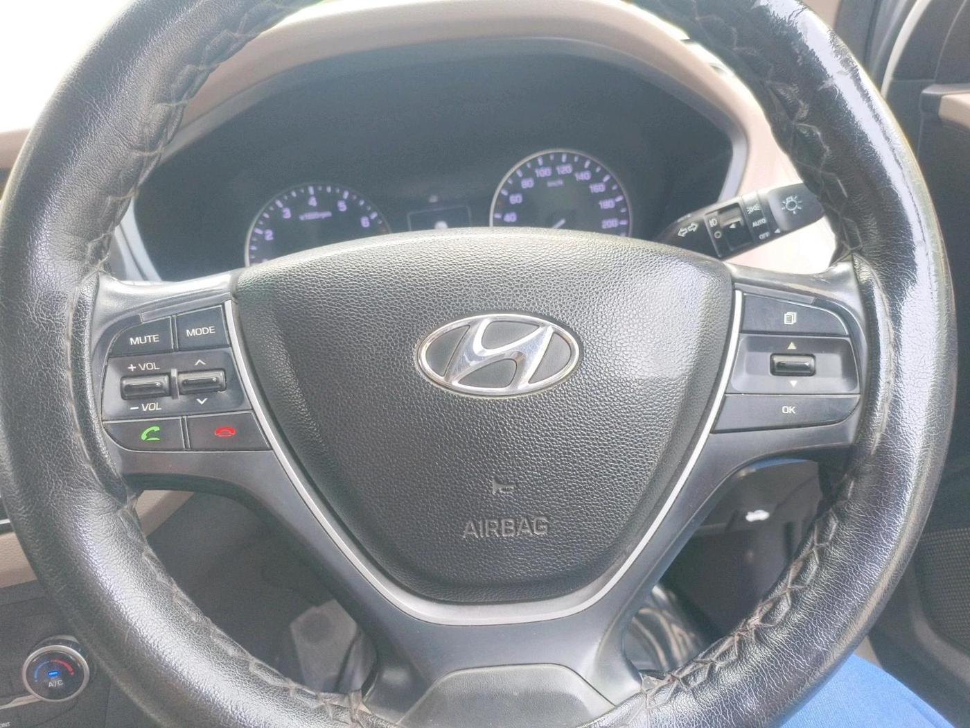 2015 Hyundai Elite i20 ASTA 1.2, CNG, Manual, 94,489 km, interior