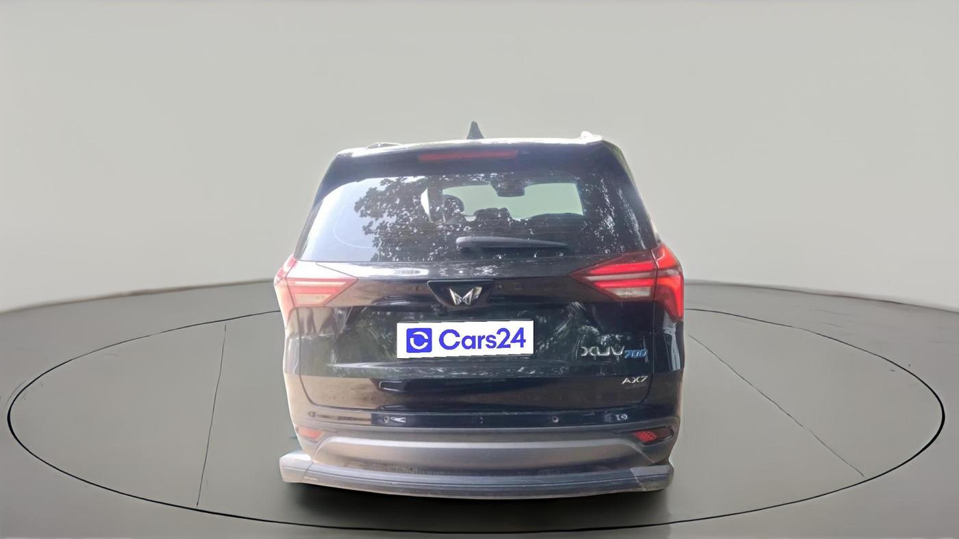 2025 Mahindra XUV700 AX 7 P AT 7 STR, Petrol, Automatic, 16,478 km, exterior