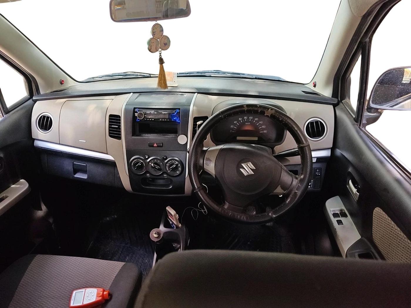 2016 Maruti Wagon R 1.0 LXI CNG, CNG, Manual, 40,020 km, interior