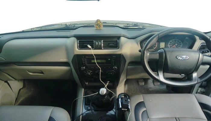 2016 Mahindra Scorpio S6 PLUS 1.99 INTELLI-HYBRID, Diesel, Manual, 81,496 km, interior