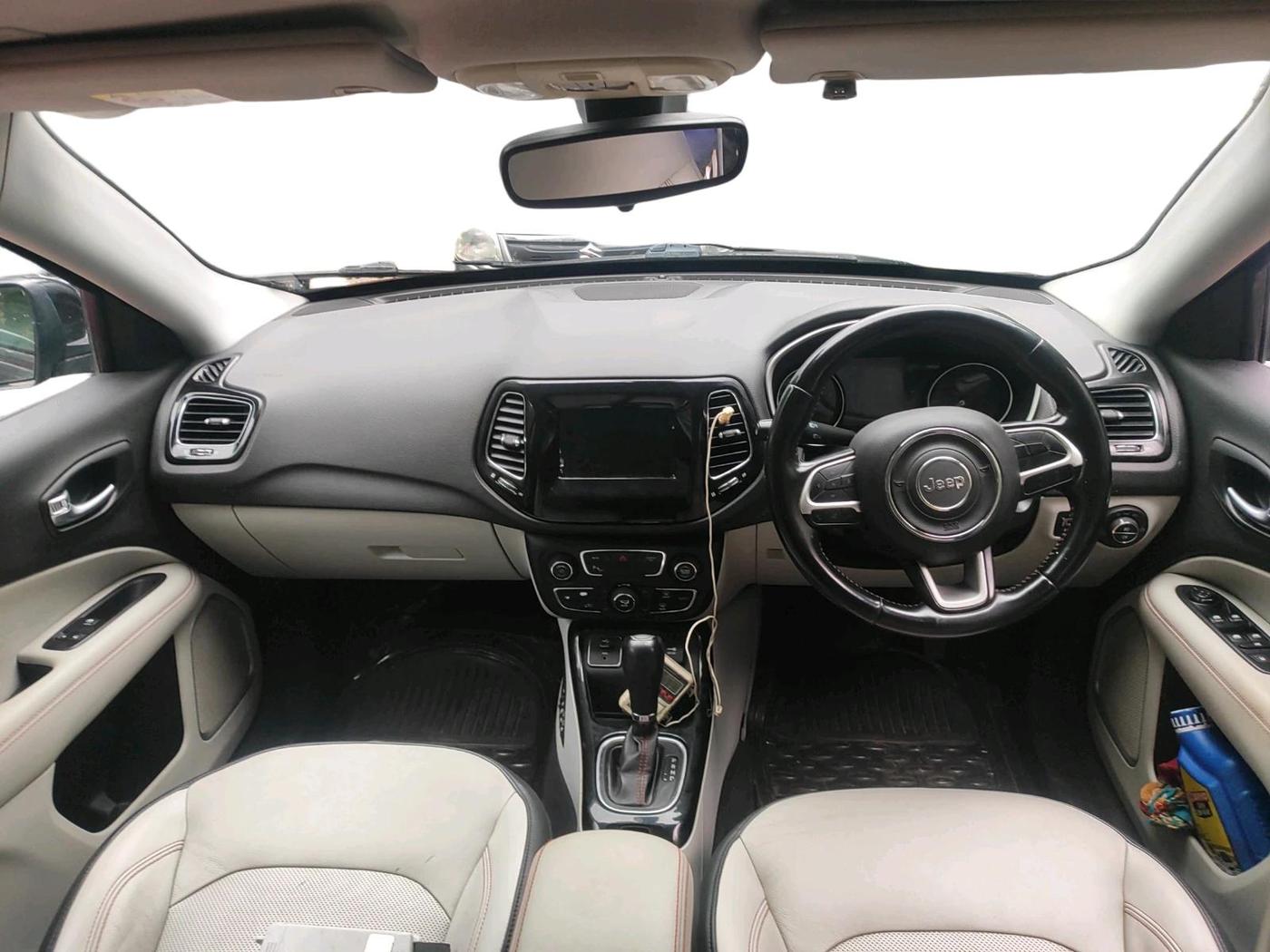 2017 Jeep Compass LIMITED 1.4 PETROL AT, Petrol, Automatic, 1,18,403 km, interior