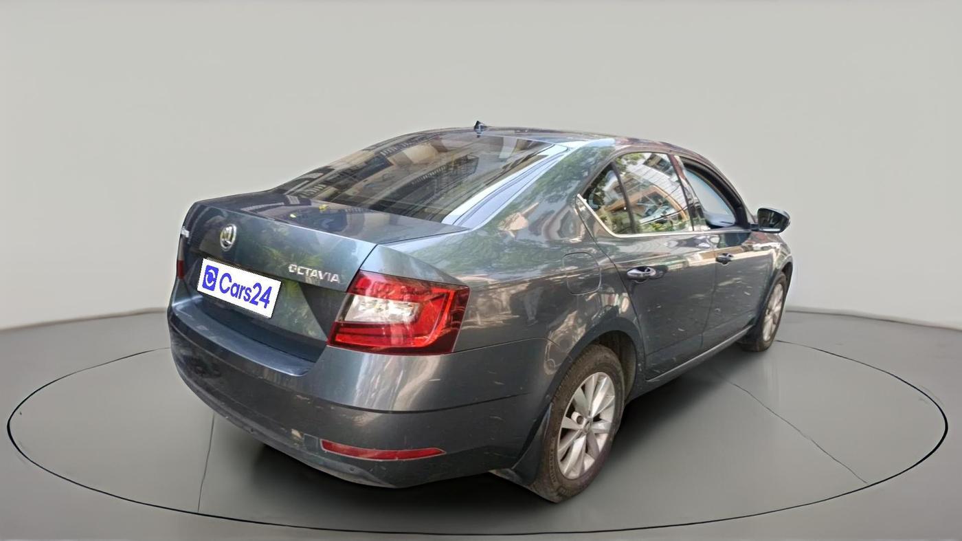 2017 Skoda Octavia 2.0 TDI L&K AT, Diesel, Automatic, 1,32,289 km, exterior