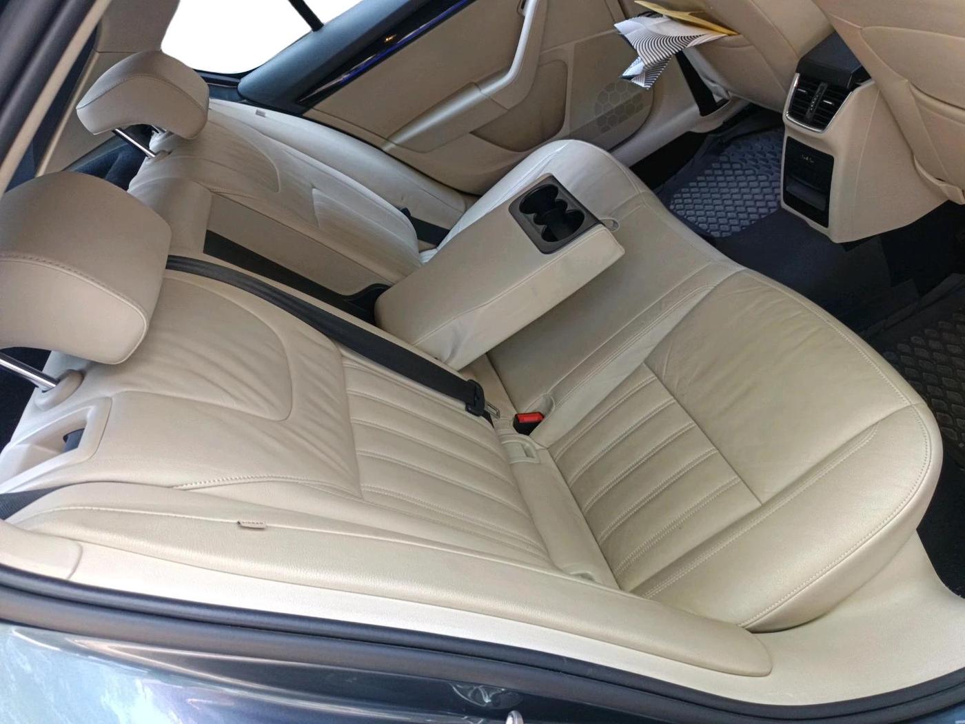 2017 Skoda Octavia 2.0 TDI L&K AT, Diesel, Automatic, 1,32,289 km, interior