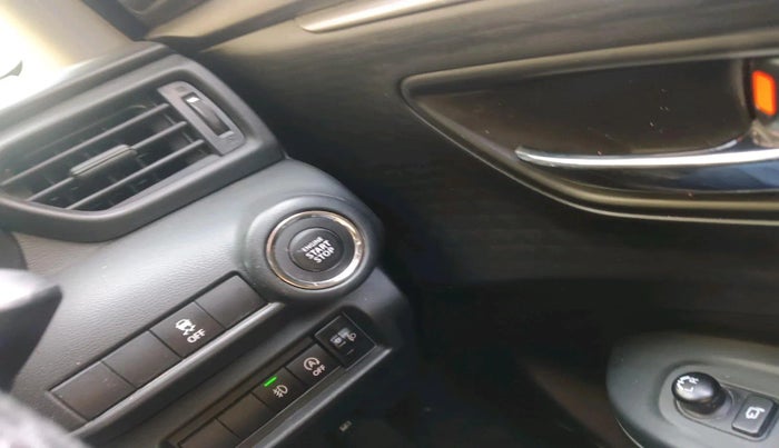 2024 Maruti Swift ZXi AMT, Petrol, Automatic, 8,887 km, interior