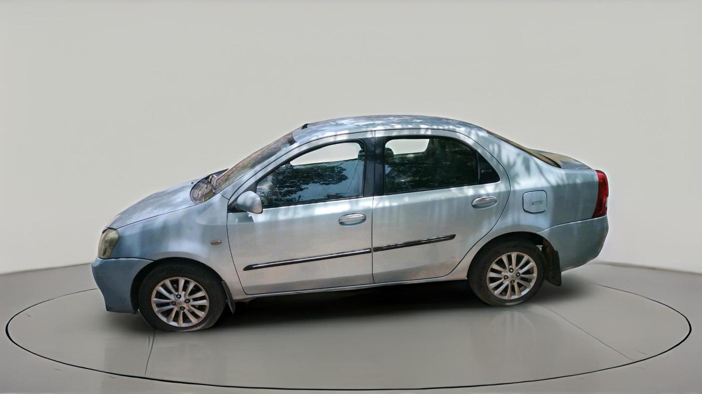 2011 Toyota Etios V, CNG, Manual, 1,07,558 km, exterior