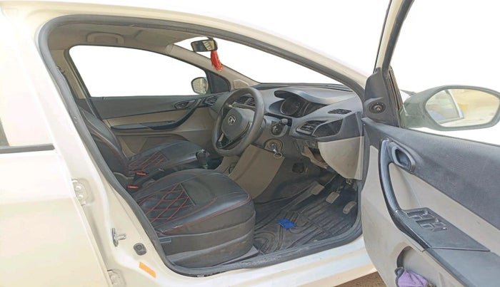2018 Tata Tiago XT PETROL, Petrol, Manual, 1,29,158 km, interior