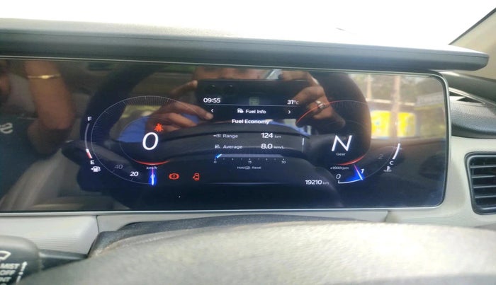 2022 Mahindra XUV700 AX 5 P MT 7 STR, Petrol, Manual, 19,210 km, interior