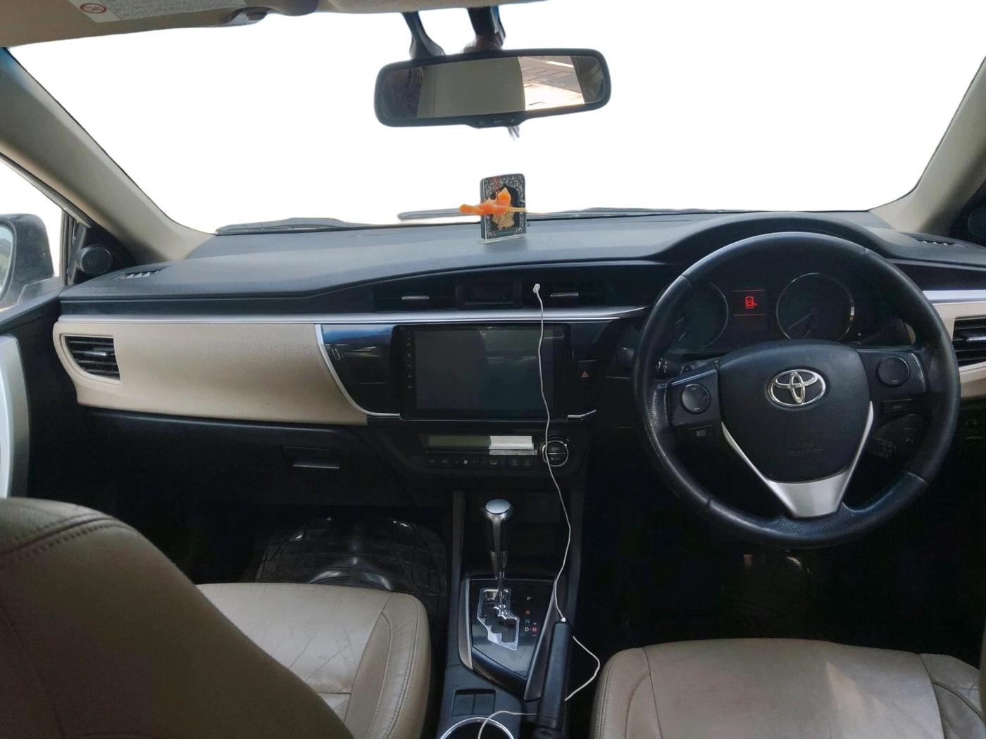 2016 Toyota Corolla Altis VL CVT PETROL, Petrol, Automatic, 1,01,208 km, interior