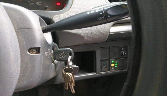 2011 Maruti Wagon R 1.0 LXI CNG, CNG, Manual, 1,11,017 km, interior