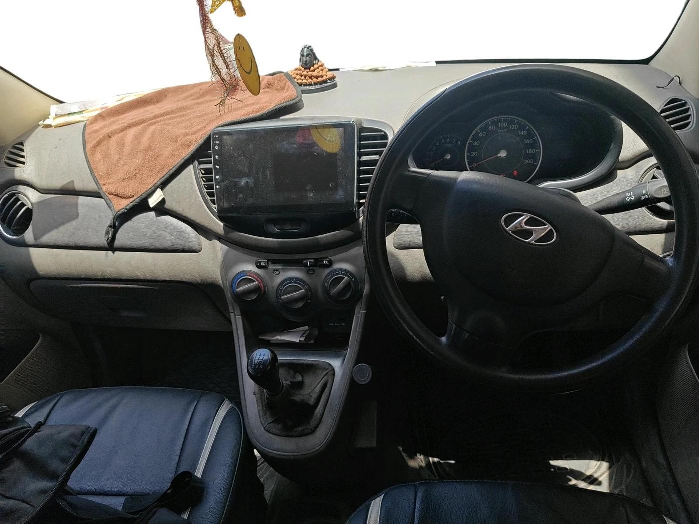 2013 Hyundai i10 SPORTZ 1.2, CNG, Manual, 80,080 km, interior