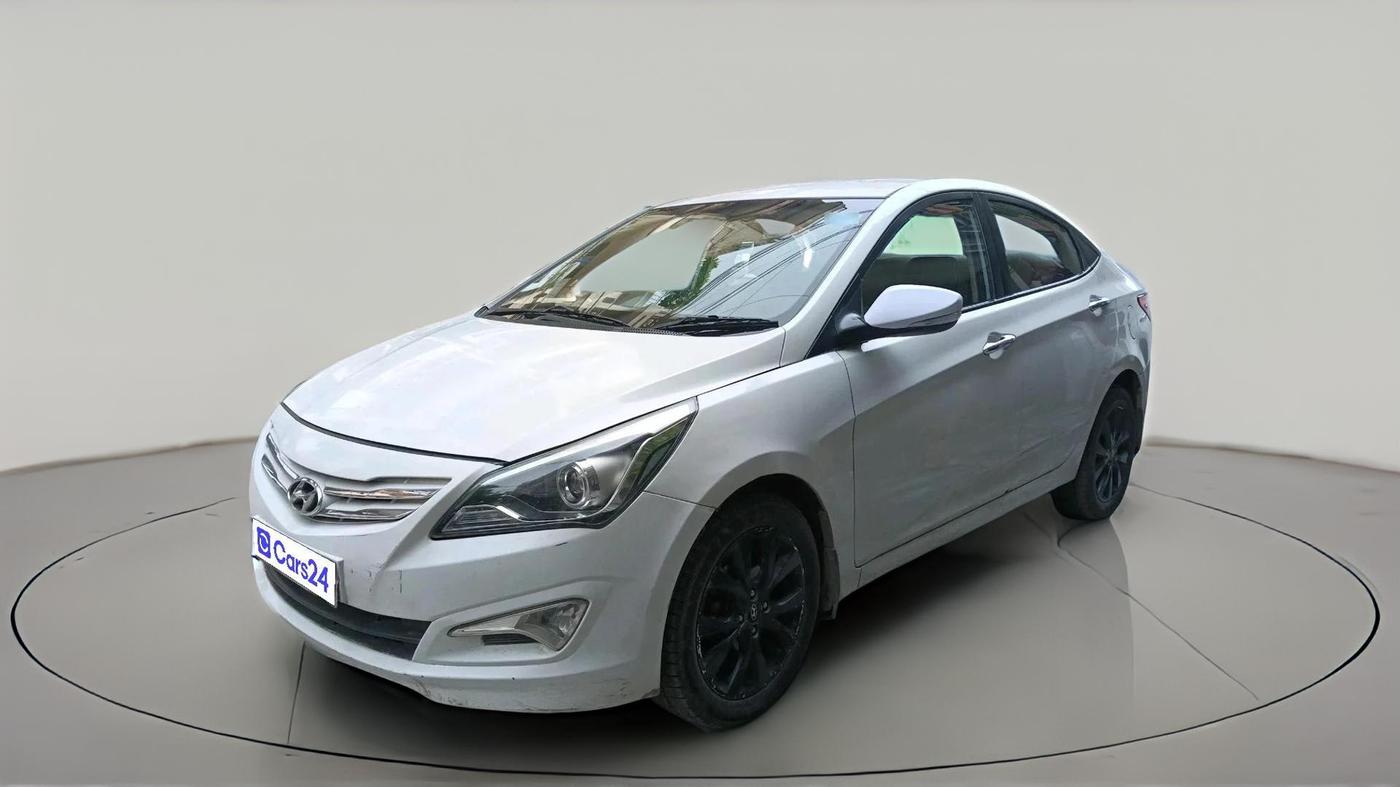2015 Hyundai Verna FLUIDIC 4S 1.6 VTVT S(O), Petrol, Manual, 49,013 km, exterior