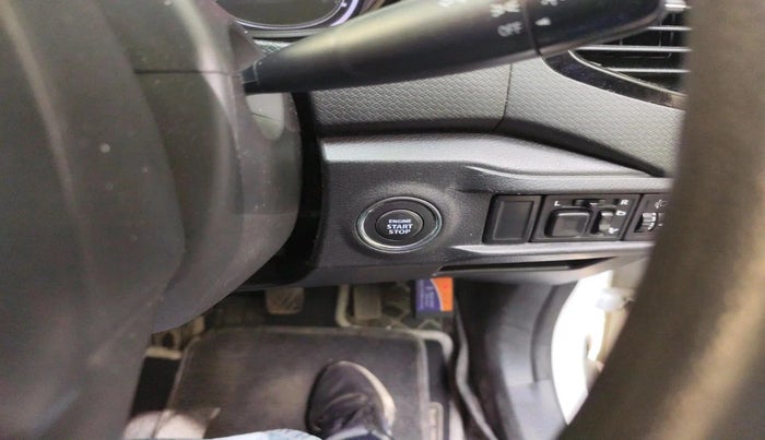 2020 Maruti Vitara Brezza ZXI, Petrol, Manual, 81,512 km, interior