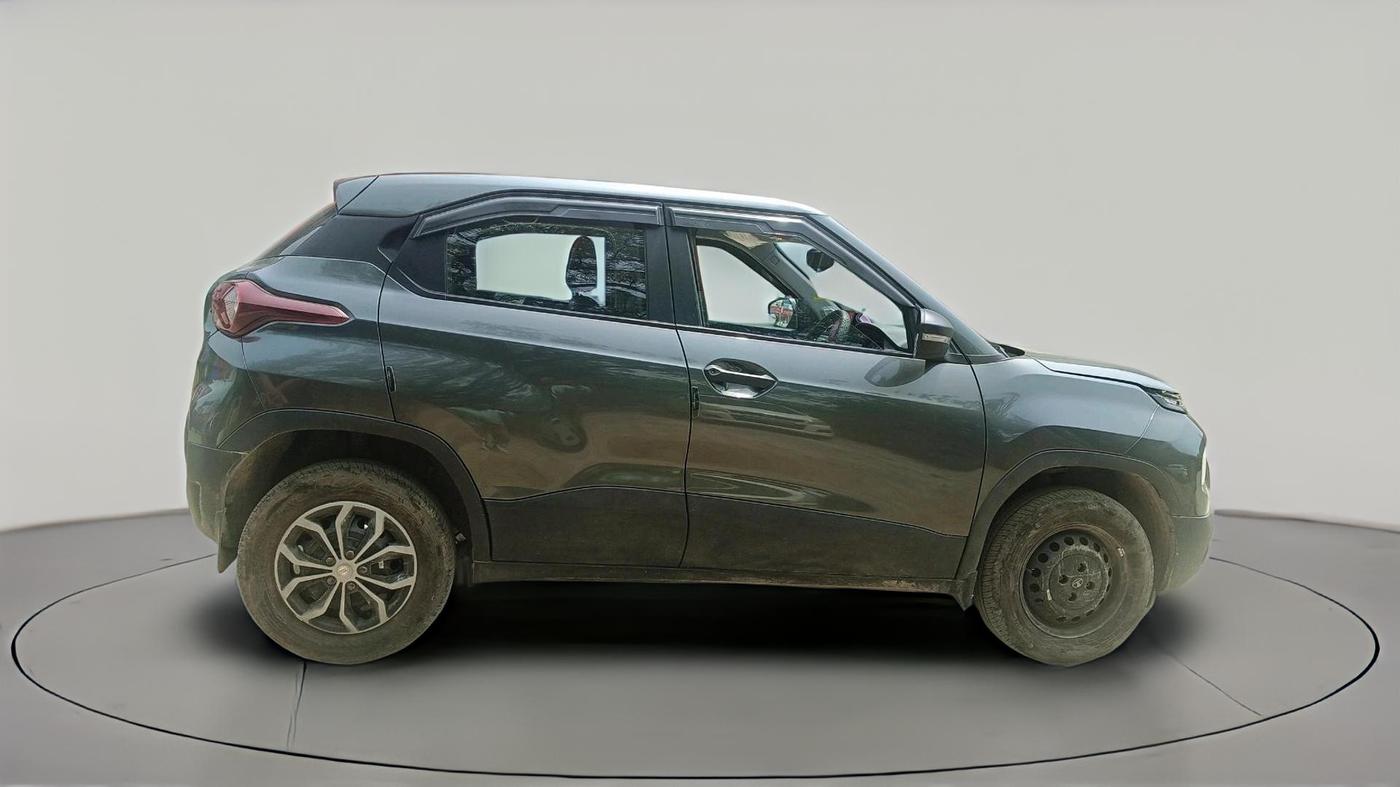 2025 Tata PUNCH PURE MT, Petrol, Manual, 4,795 km, exterior