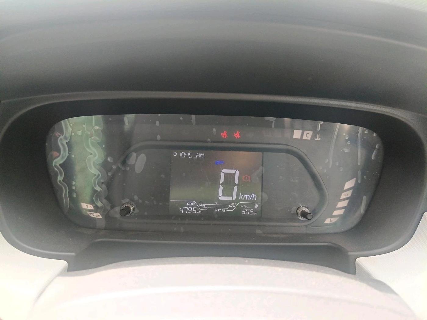 2025 Tata PUNCH PURE MT, Petrol, Manual, 4,795 km, interior