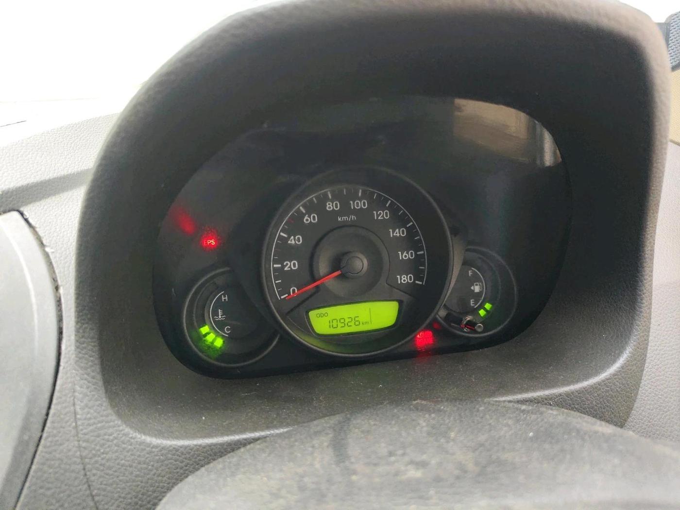 2012 Hyundai Eon D-LITE+, CNG, Manual, 10,926 km, interior