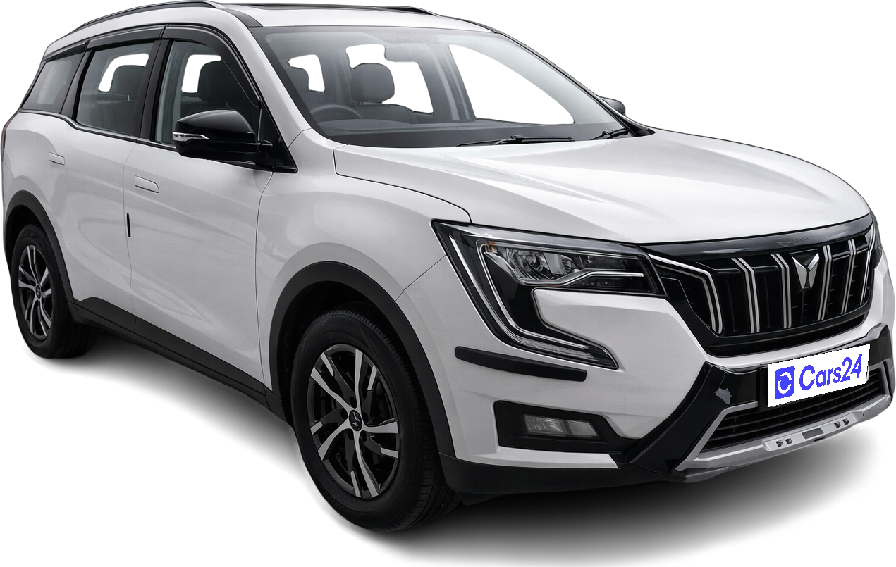 2022 Mahindra XUV700 - SUV - Petrol - Manual - ₹15.25 lakh
