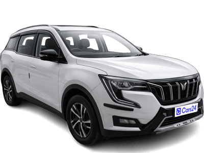 2022 Mahindra XUV700 - SUV - Petrol - Manual - ₹15.25 lakh