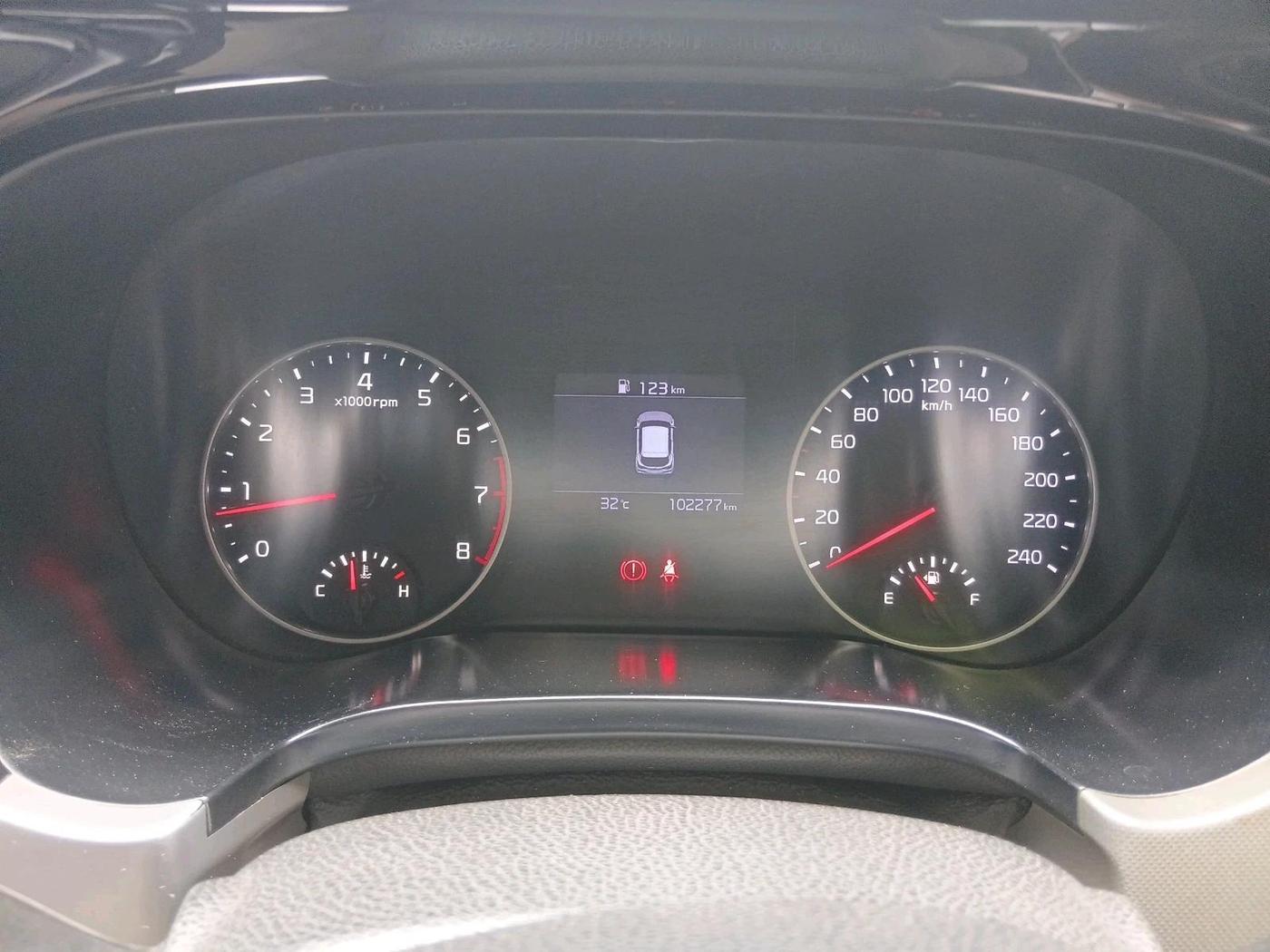 2019 KIA SELTOS HTK PLUS 1.5, Petrol, Manual, 1,02,277 km, interior
