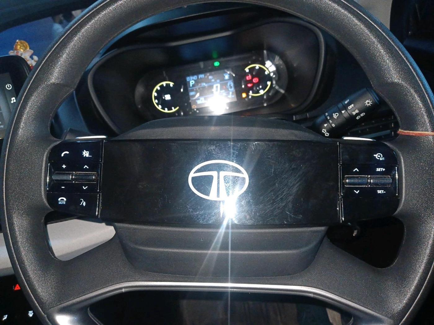 2025 Tata Curvv Pure Plus 1.2 Petrol 7DCA, Petrol, Automatic, 7,868 km, interior