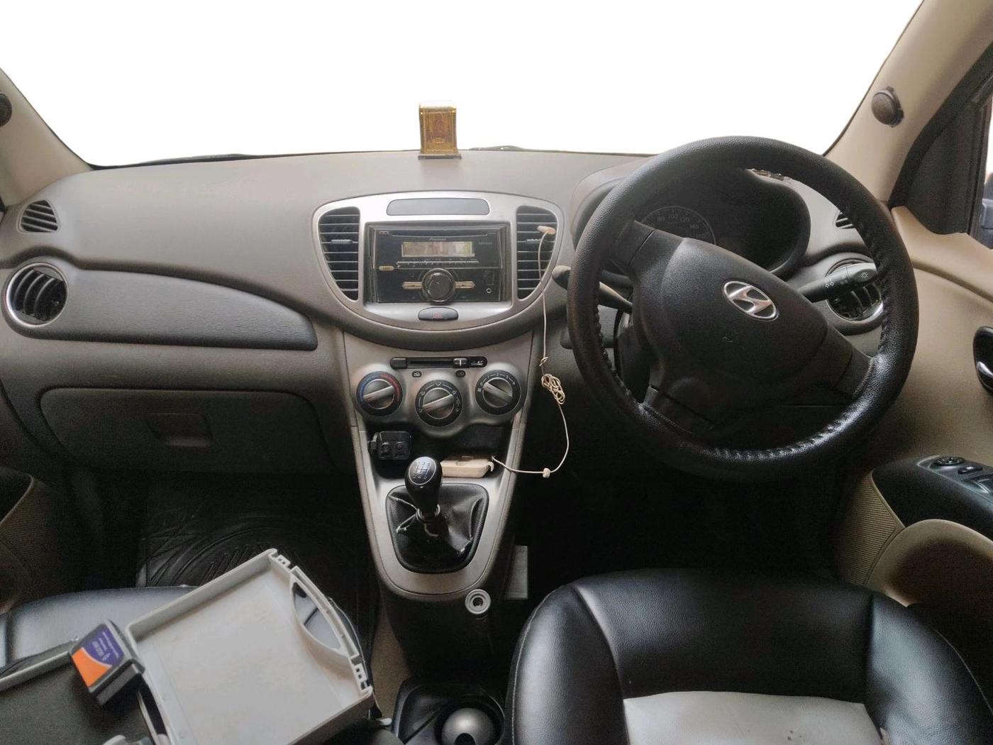 2011 Hyundai i10 MAGNA 1.2, Petrol, Manual, 57,933 km, interior