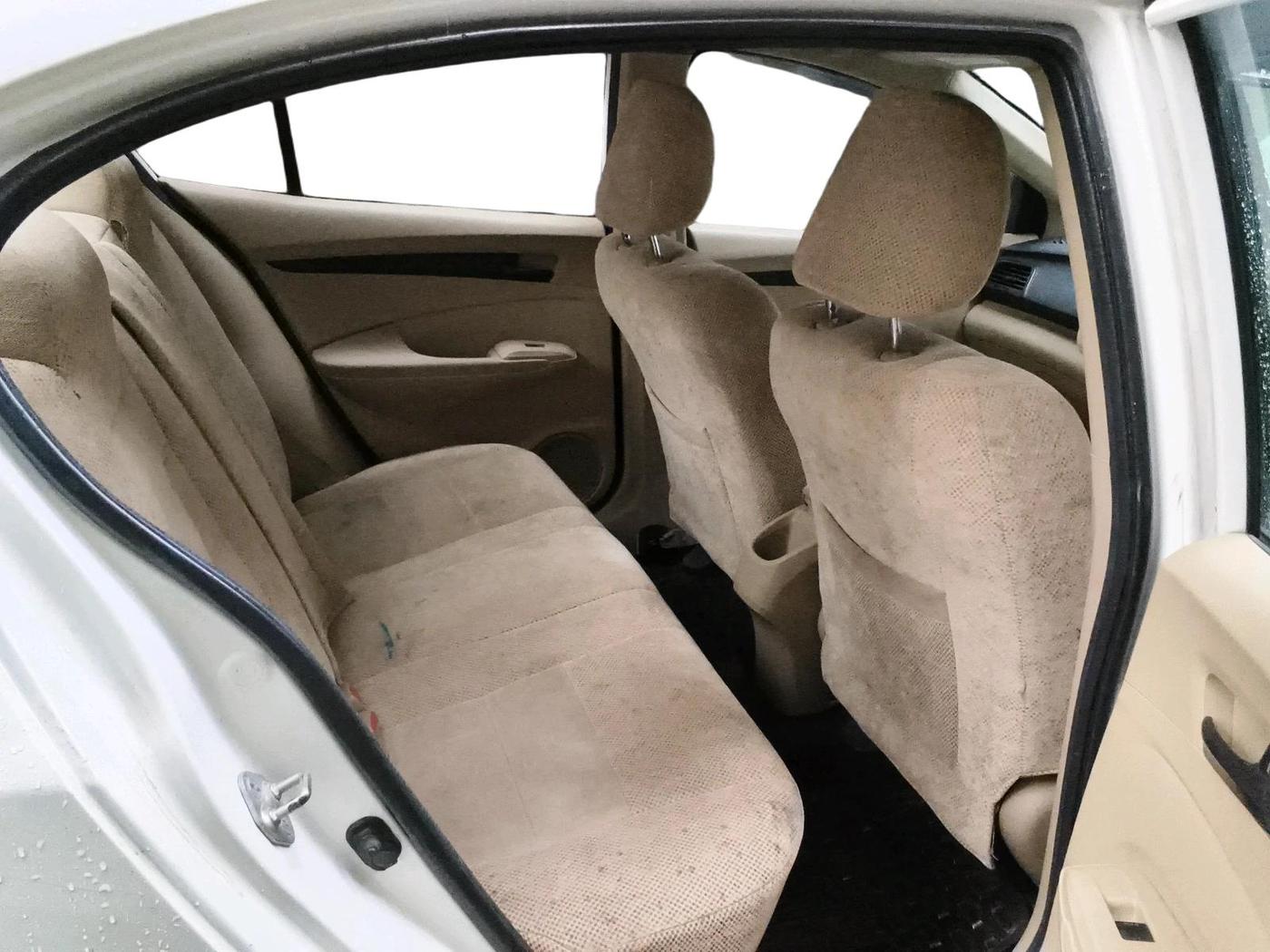 2011 Honda City 1.5L I-VTEC S MT, CNG, Manual, 76,758 km, interior