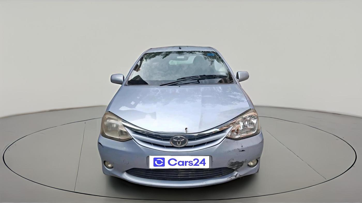 2012 Toyota Etios V, Petrol, Manual, 1,75,965 km, exterior