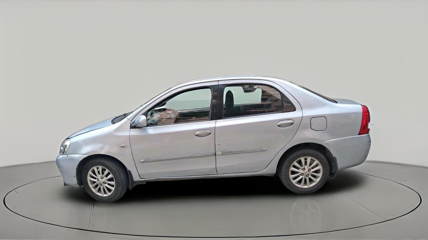 2012 Toyota Etios V, Petrol, Manual, 1,75,965 km, exterior