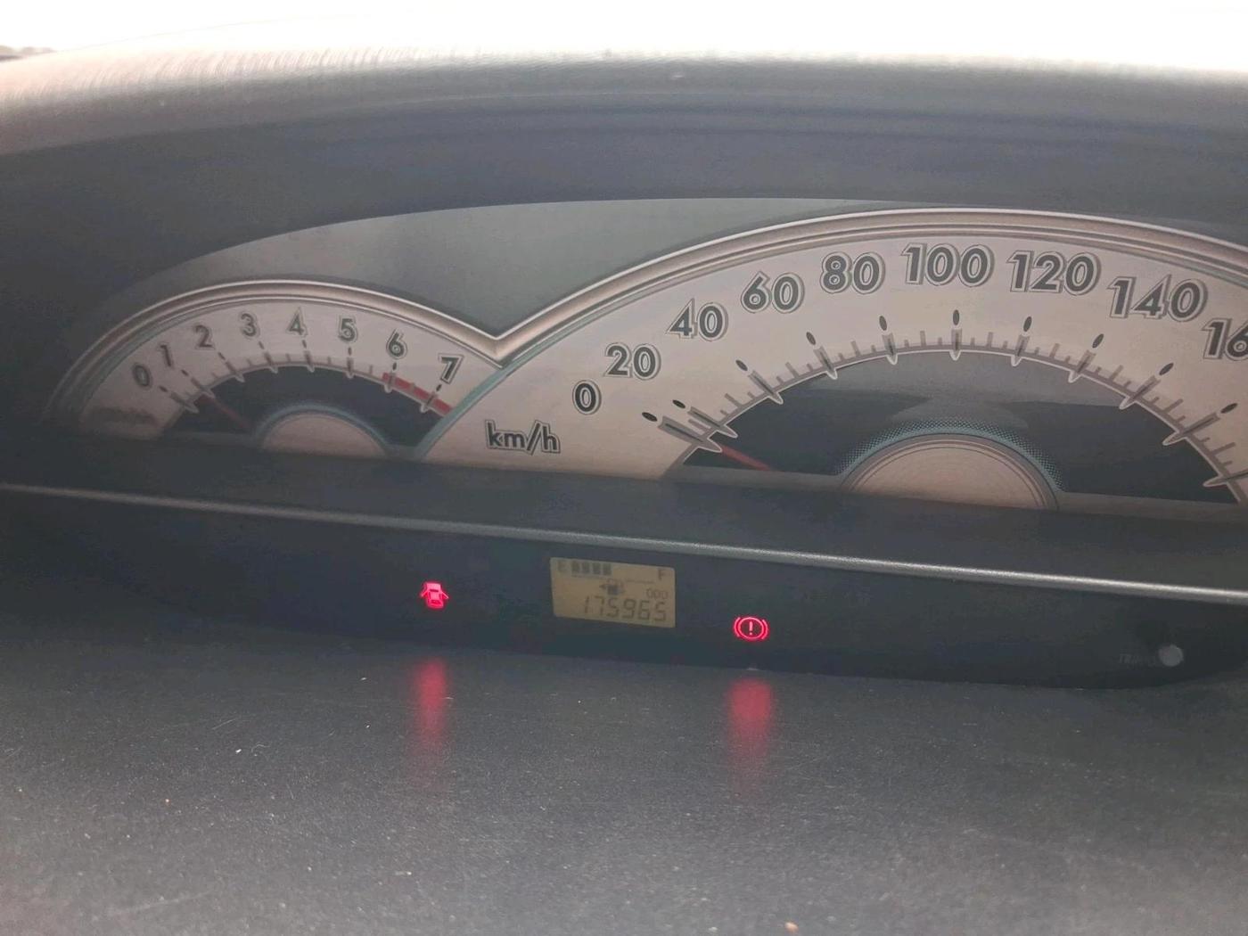 2012 Toyota Etios V, Petrol, Manual, 1,75,965 km, interior