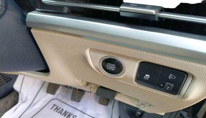 2022 KIA CARENS LUXURY PLUS 1.4 PETROL 7 STR, Petrol, Manual, 14,333 km, interior