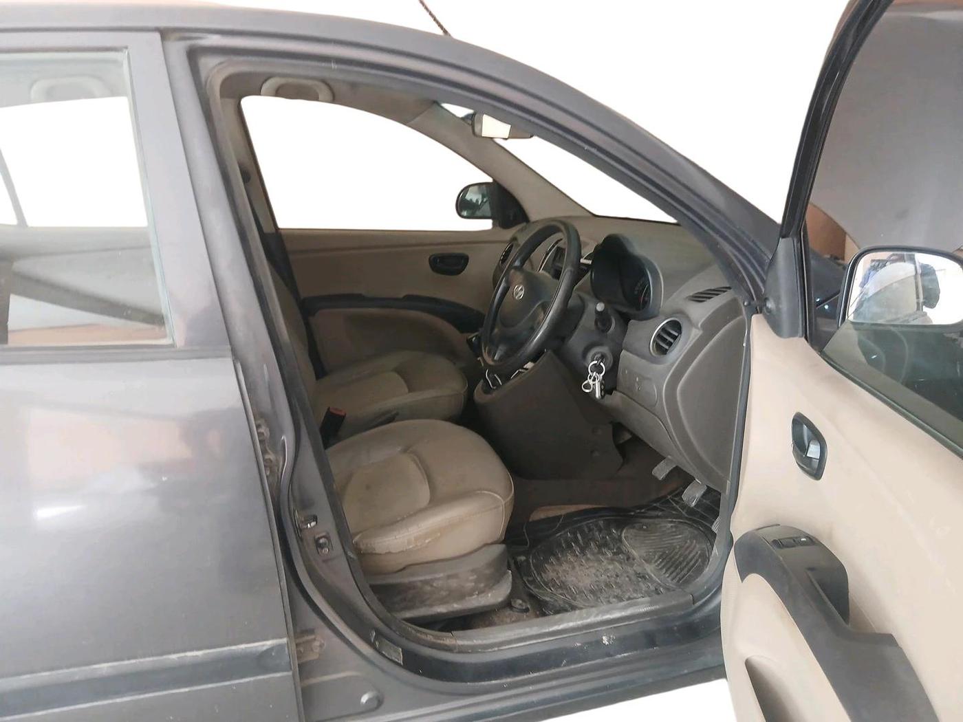 2012 Hyundai i10 ERA 1.1, Petrol, Manual, 73,710 km, interior