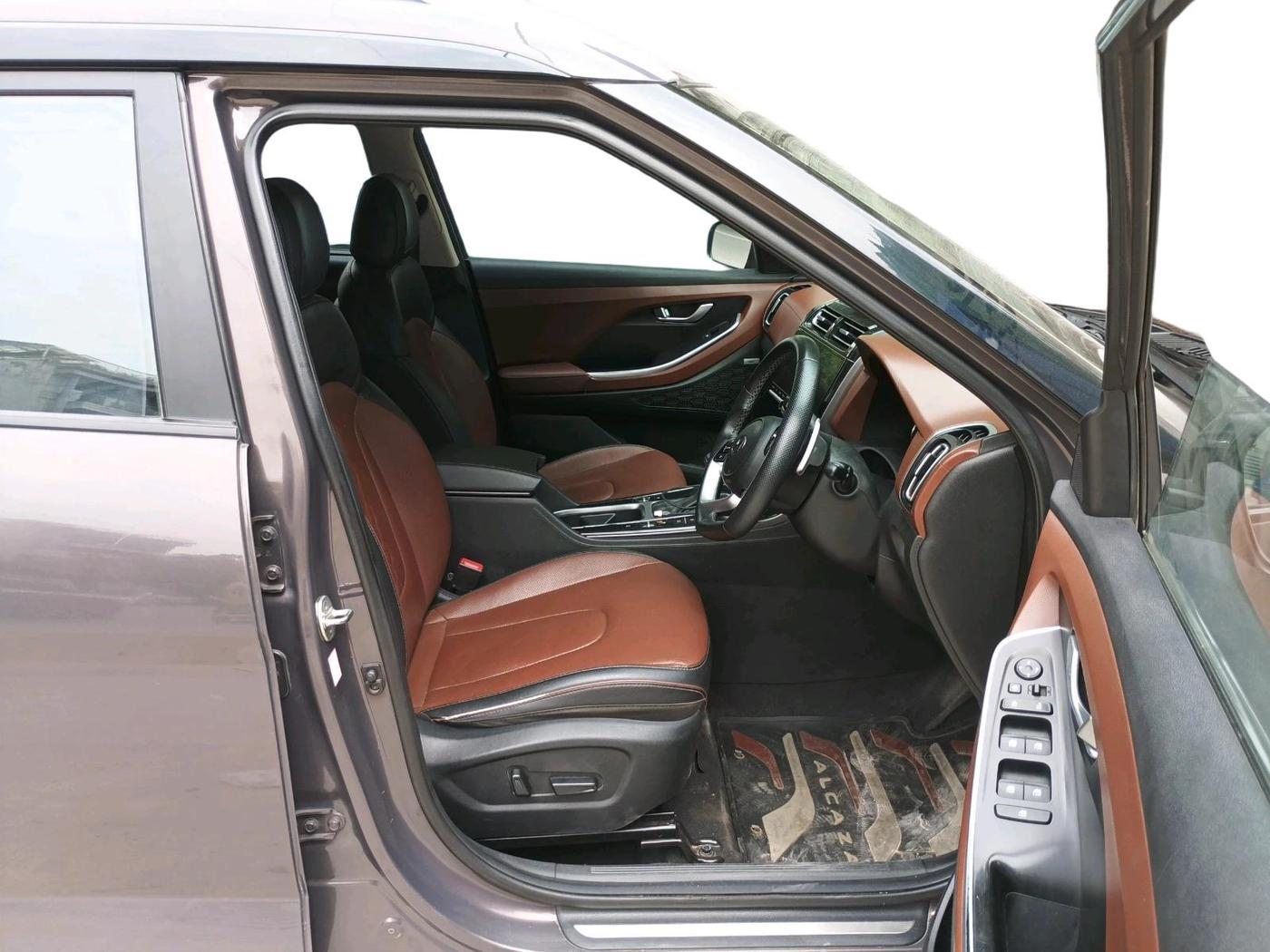 2021 Hyundai ALCAZAR 1.5 SIGNATURE (O) AT 6STR, Diesel, Automatic, 1,36,643 km, interior