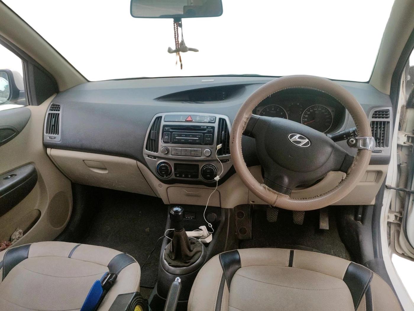 2014 Hyundai i20 MAGNA (O) 1.2, Petrol, Manual, 25,469 km, interior