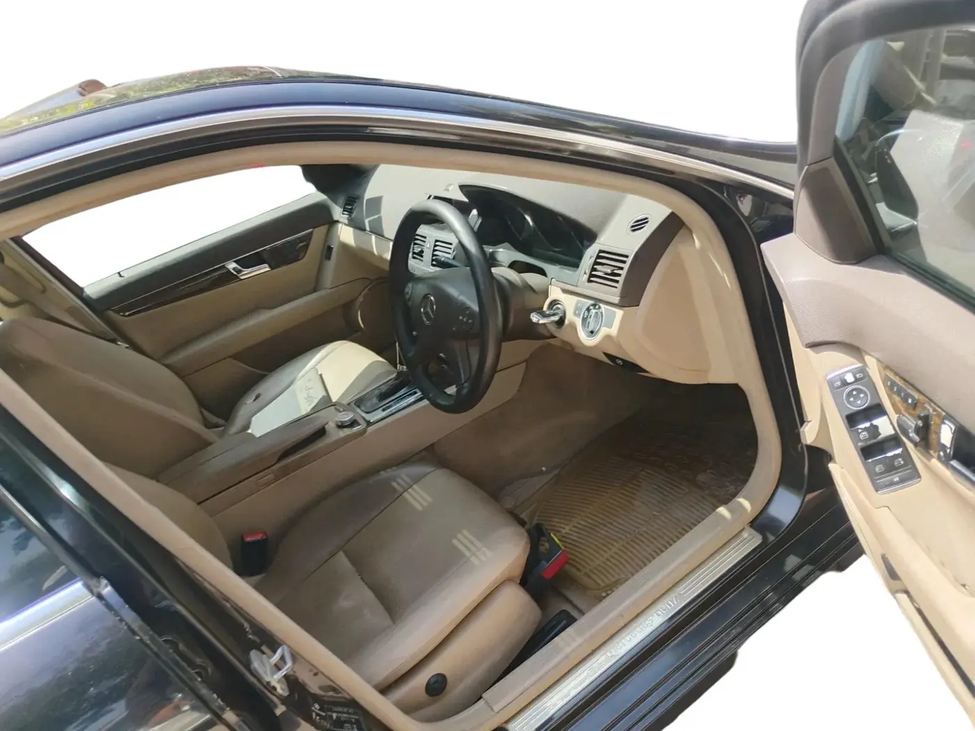 2011 Mercedes Benz C Class C 200 CGI ELEGANCE, Petrol, Automatic, 78,271 km, interior