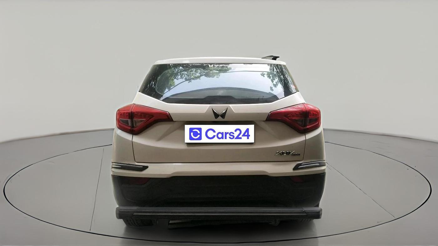 2023 Mahindra XUV300 W6 1.2 PETROL, Petrol, Manual, 38,268 km, exterior