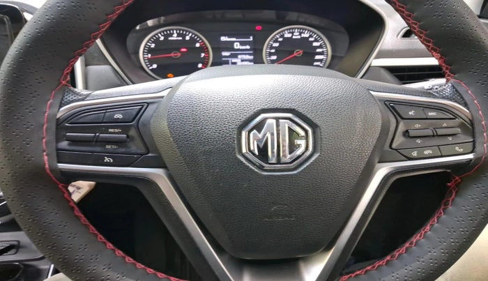 2020 MG HECTOR SMART HYBRID 1.5 PETROL, Petrol, Manual, 32,490 km, interior