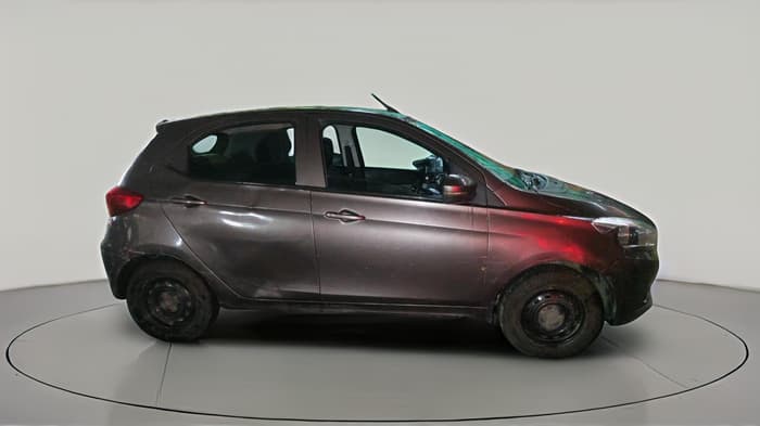 2016 Tata Tiago XZ PETROL, CNG, Manual, 89,015 km, exterior