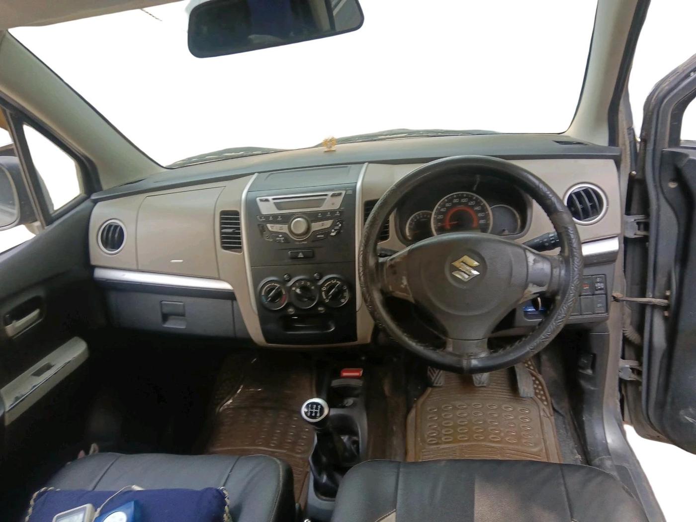 2015 Maruti Wagon R 1.0 VXI, Petrol, Manual, 88,589 km, interior