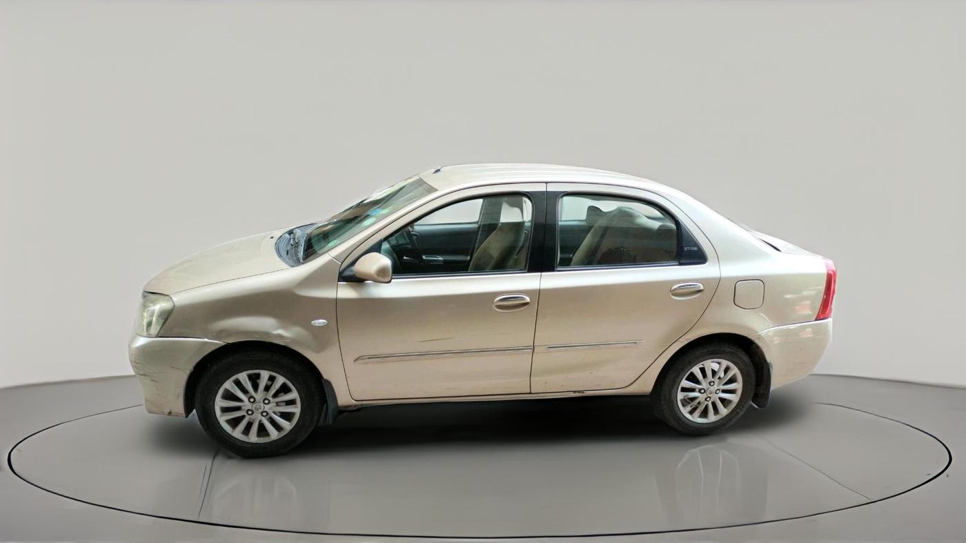 2011 Toyota Etios V, Petrol, Manual, 79,089 km, exterior
