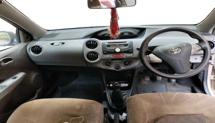 2011 Toyota Etios V, Petrol, Manual, 79,089 km, interior