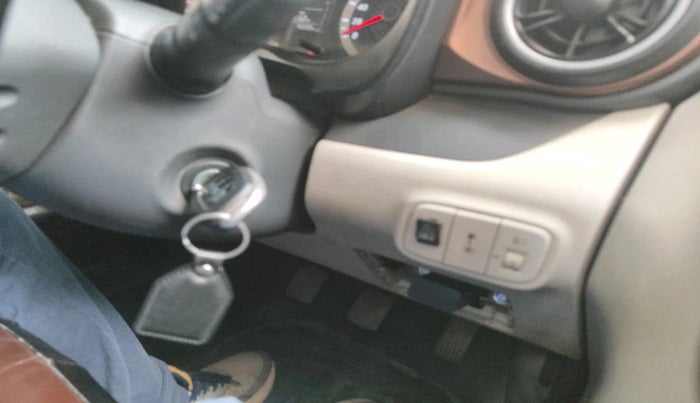 2022 Hyundai AURA S 1.2 CNG, CNG, Manual, 75,599 km, interior