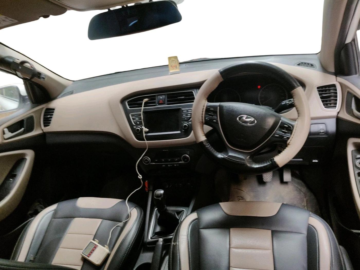 2018 Hyundai Elite i20 ASTA 1.2, Petrol, Manual, 88,056 km, interior