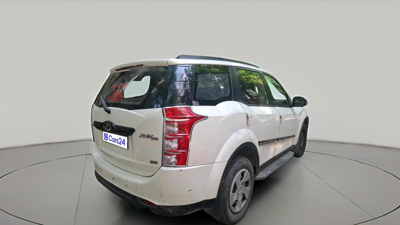 2016 Mahindra XUV500 W6 1.99, Diesel, Manual, 1,16,057 km, exterior