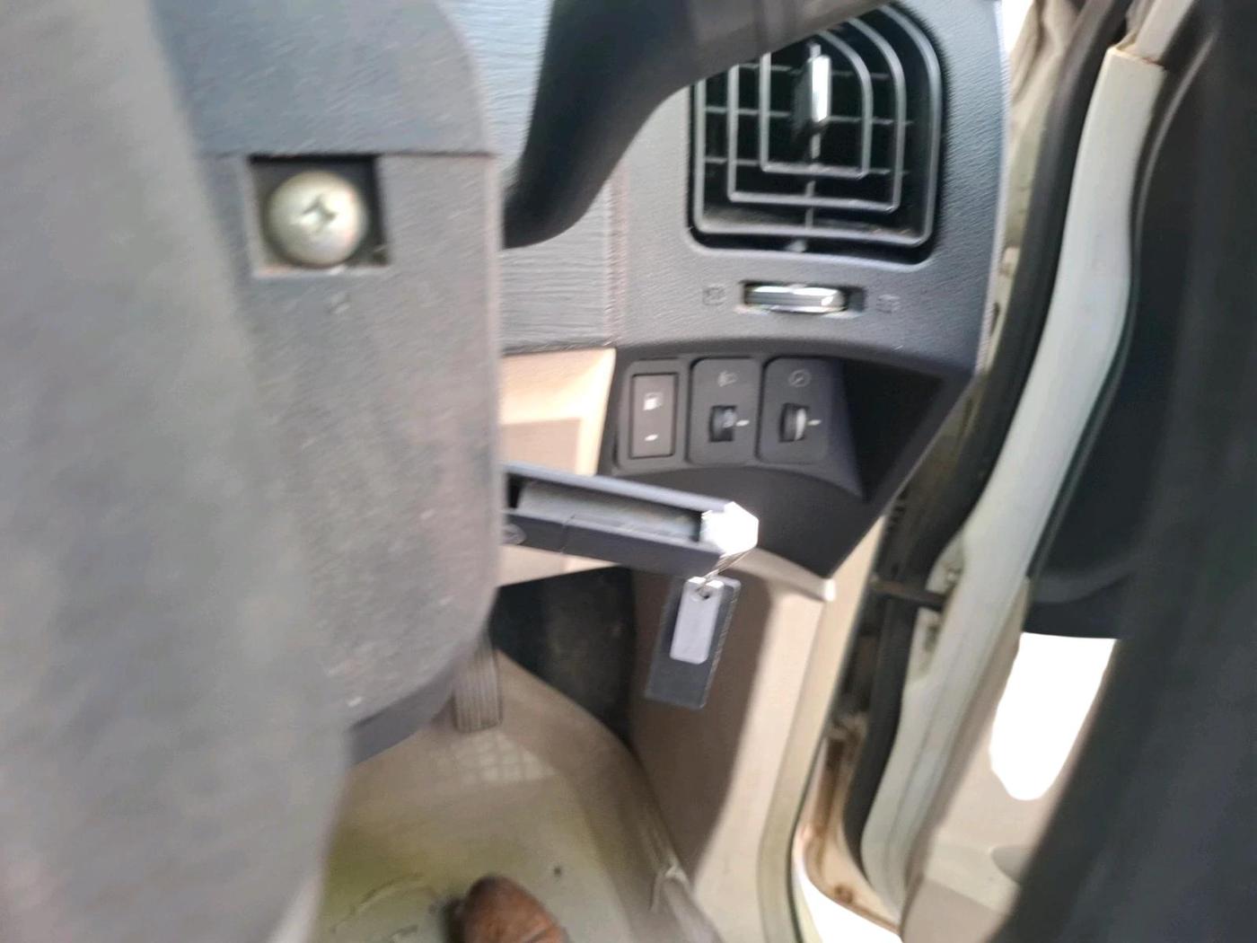 2016 Mahindra XUV500 W6 1.99, Diesel, Manual, 1,16,057 km, interior