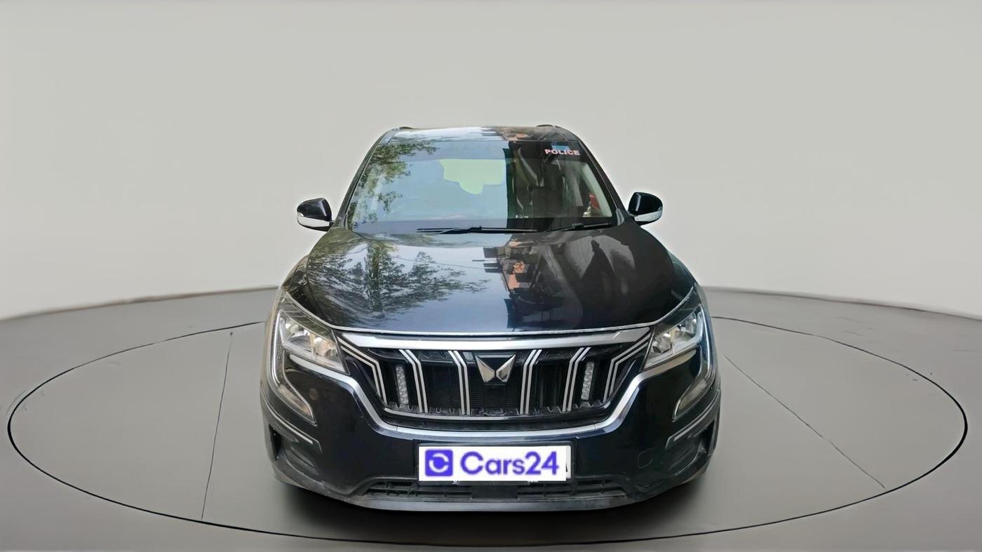 2023 Mahindra XUV700 MX P MT 5 STR, Petrol, Manual, 30,536 km, exterior