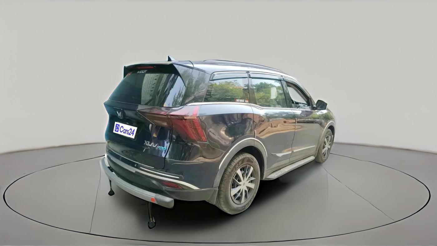 2023 Mahindra XUV700 MX P MT 5 STR, Petrol, Manual, 30,536 km, exterior